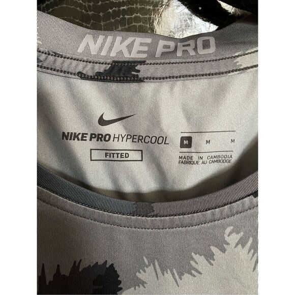 Nike pro men’s hypercool fitted camo, print T-shirt size medium - Picture 4 of 4